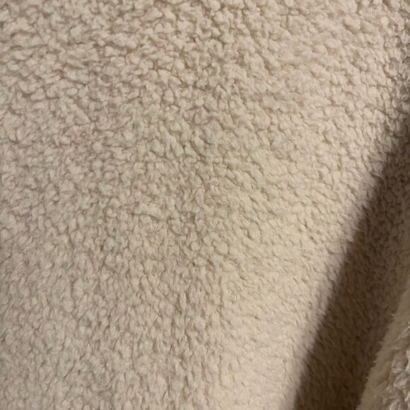 Gap Recycled Sherpa Half Zip Sweatshirt - Picture 3 of 7